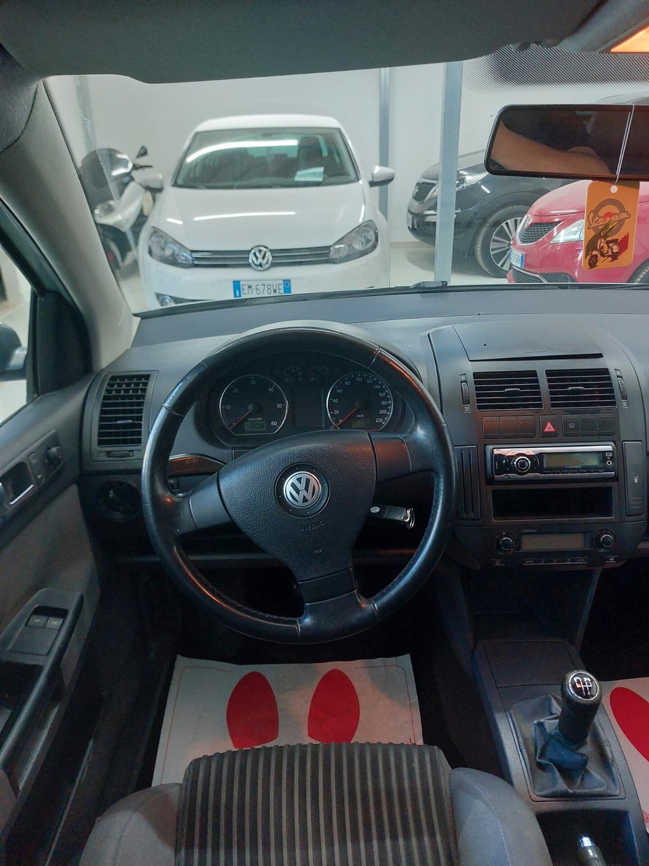 Volkswagen Polo 1.4/80CV TDI 5p. Sportline