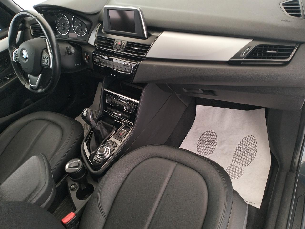 Bmw 2er Active Tourer 216d Advantage