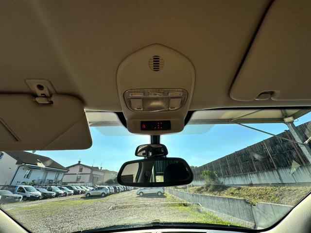 PEUGEOT 5008 1.6 HDi 115CV Business 7 POSTI FARI FENDINEBBIA