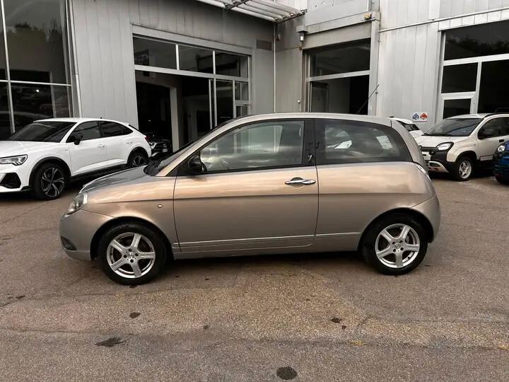 Lancia Ypsilon 1.2 69 CV 5 porte S&S Platinum