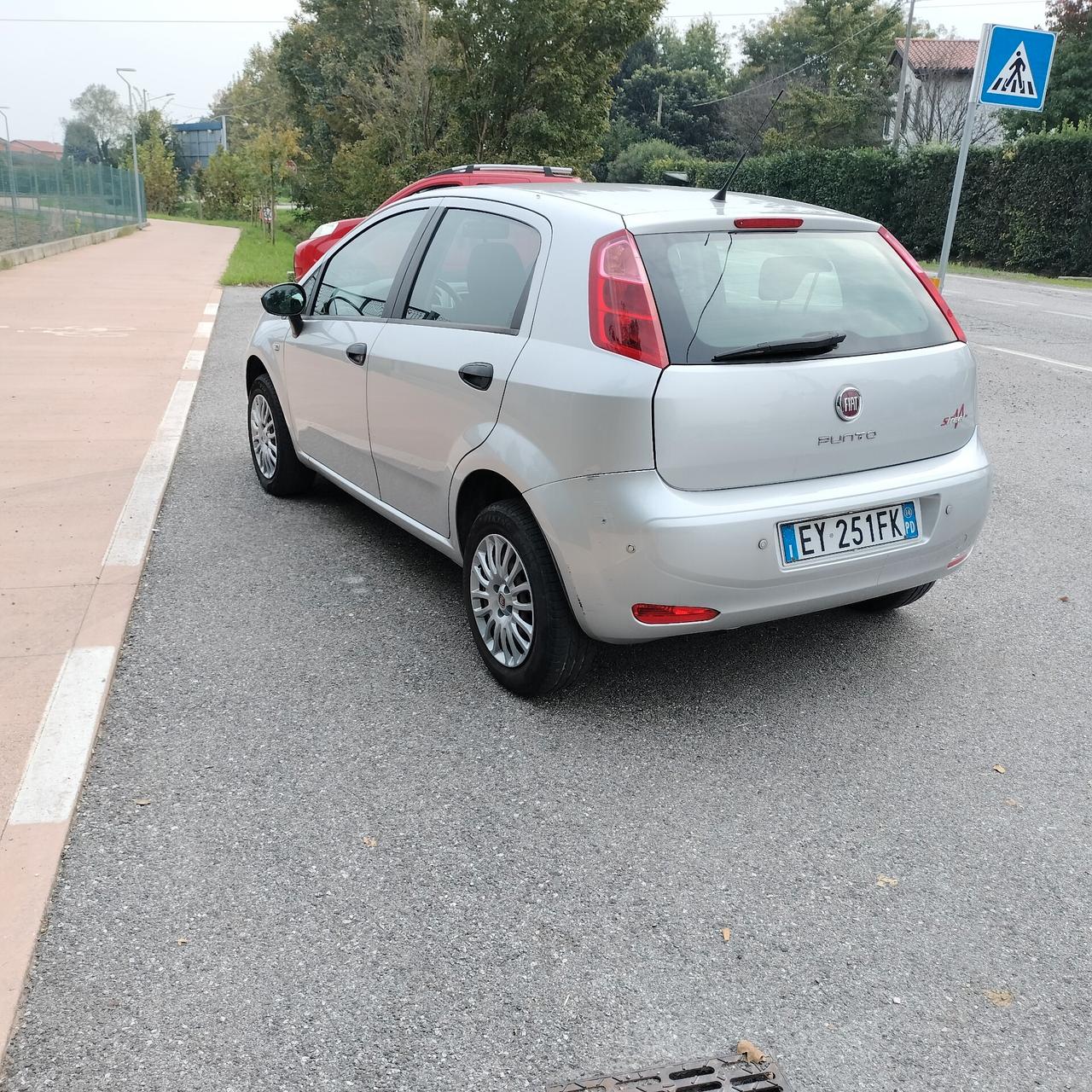 Fiat Punto 1.4 8V 5 porte Natural Power Street