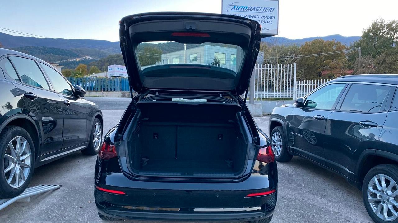 Audi A3 SPB 35 TDI S tronic - FARO FULL LED MATRIX