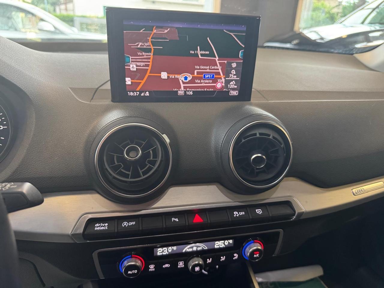 Audi Q2 30 TDI S tronic