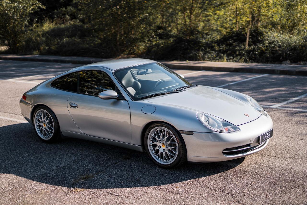 Porsche 911 Carrera cat Coupé