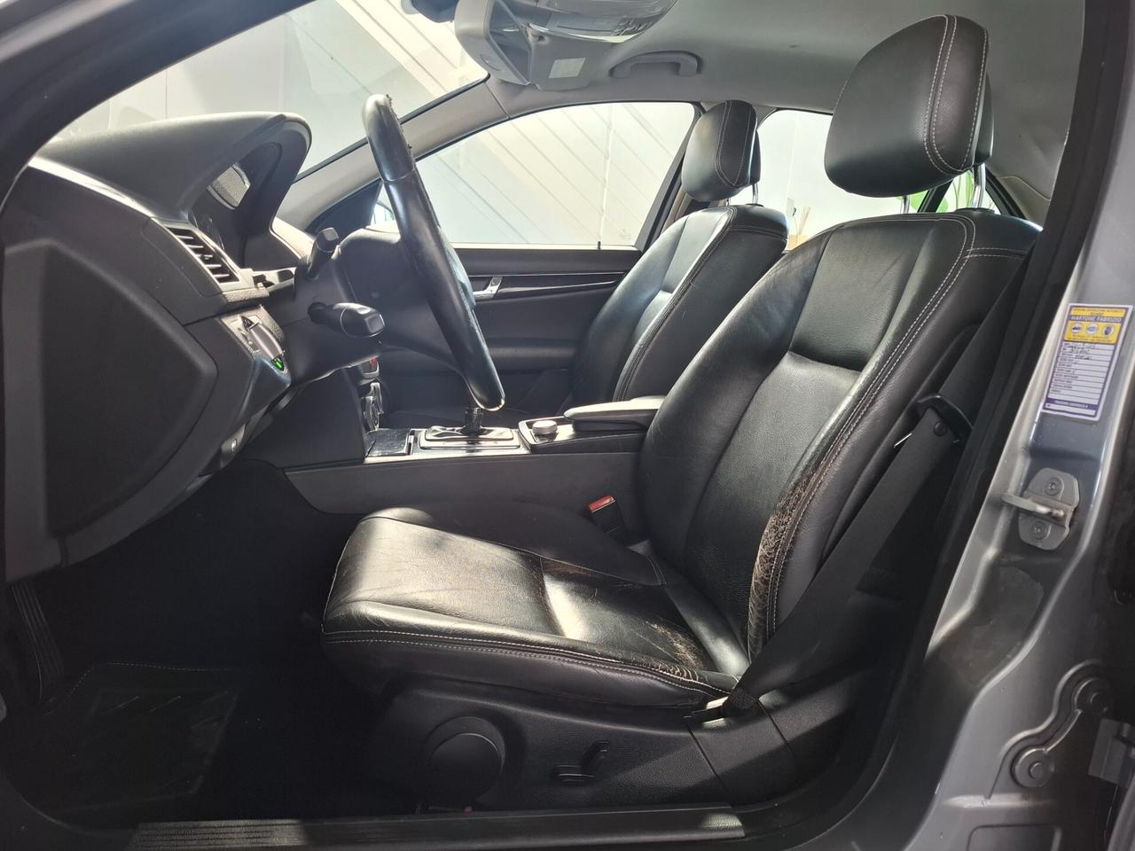 Mercedes-benz C 220 CDI Avantgarde AMG FIRST