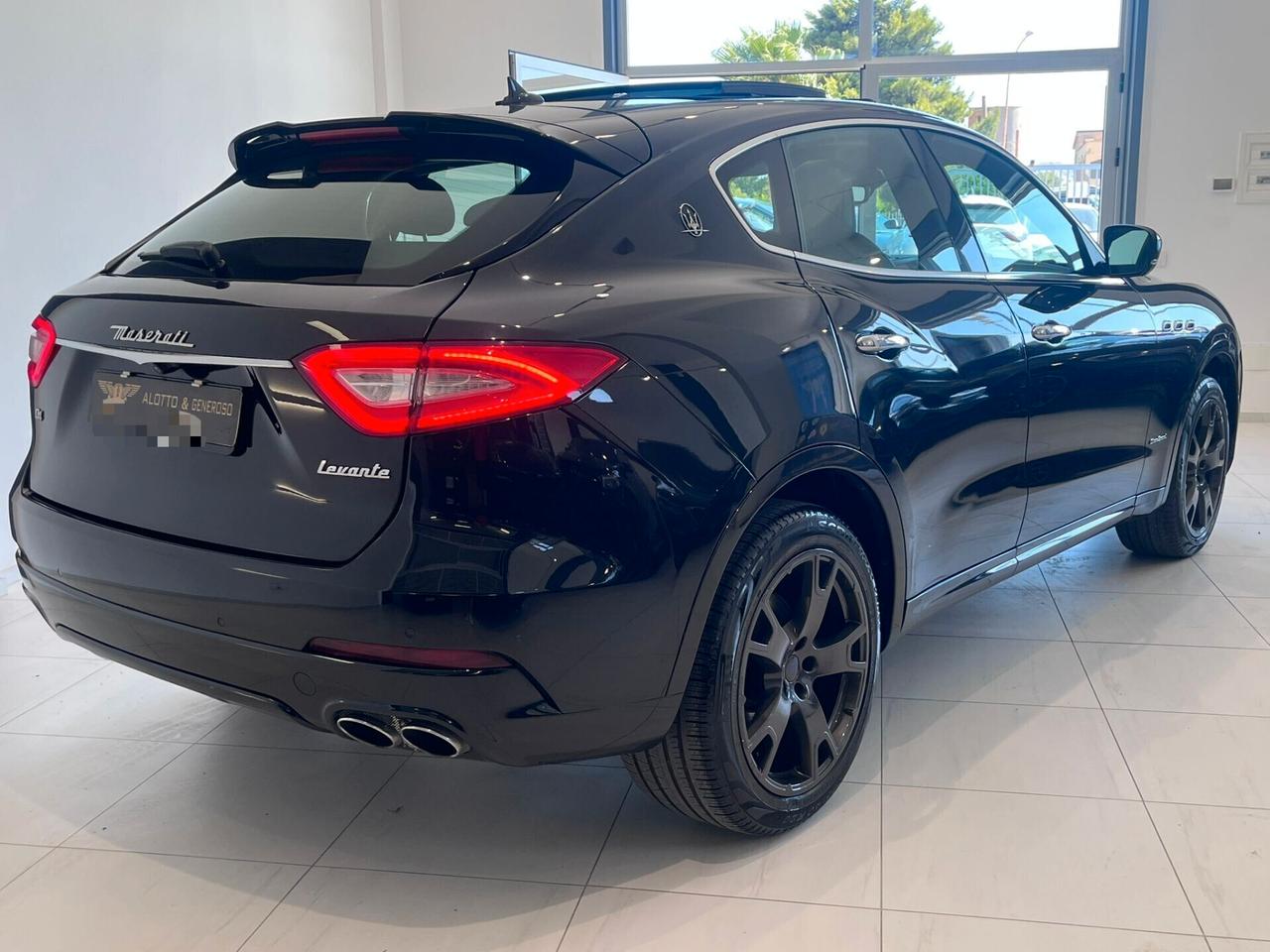 MASERATI LEVANTE 3.0 250CV GRANSPORT TETTO APRIBILE