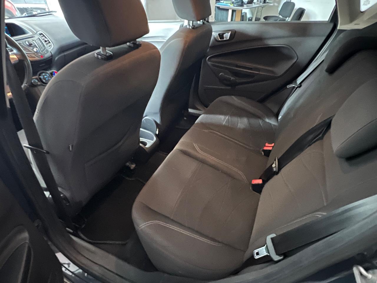 Ford Fiesta 1.5 TDCi 75CV 5 porte Business