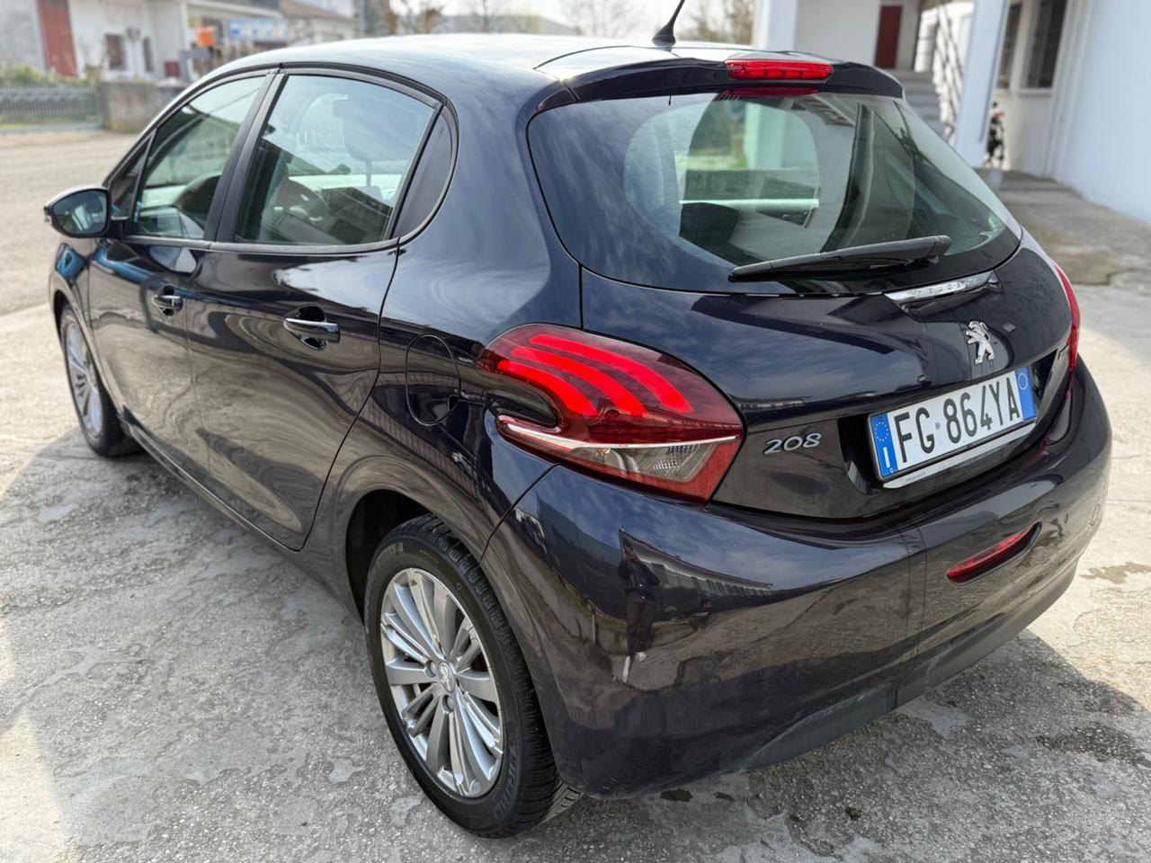 Peugeot 208 1.2 GPL DI SERIE ALLURE NEOPAT 2017