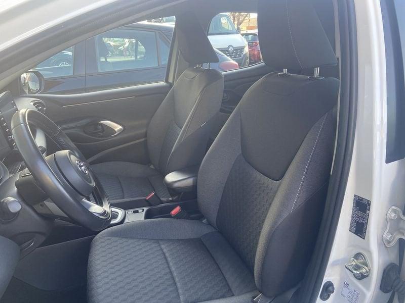 Toyota Yaris Hybrid Trend MY21