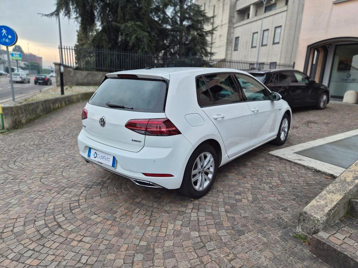 Volkswagen Golf 1.5 tgi Highline 130cv