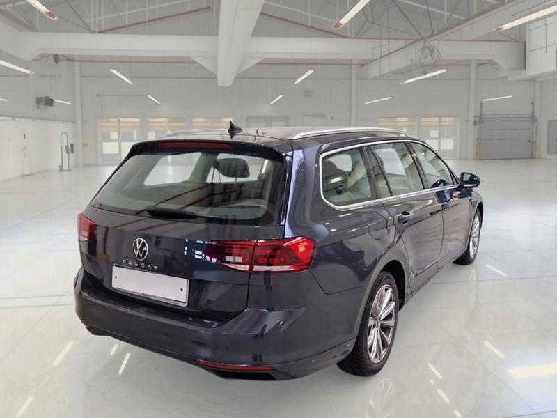 VOLKSWAGEN PASSAT VARIANT 2.0TDI SCR EVO 110KW BUSINESS DSG STATION WAGON
