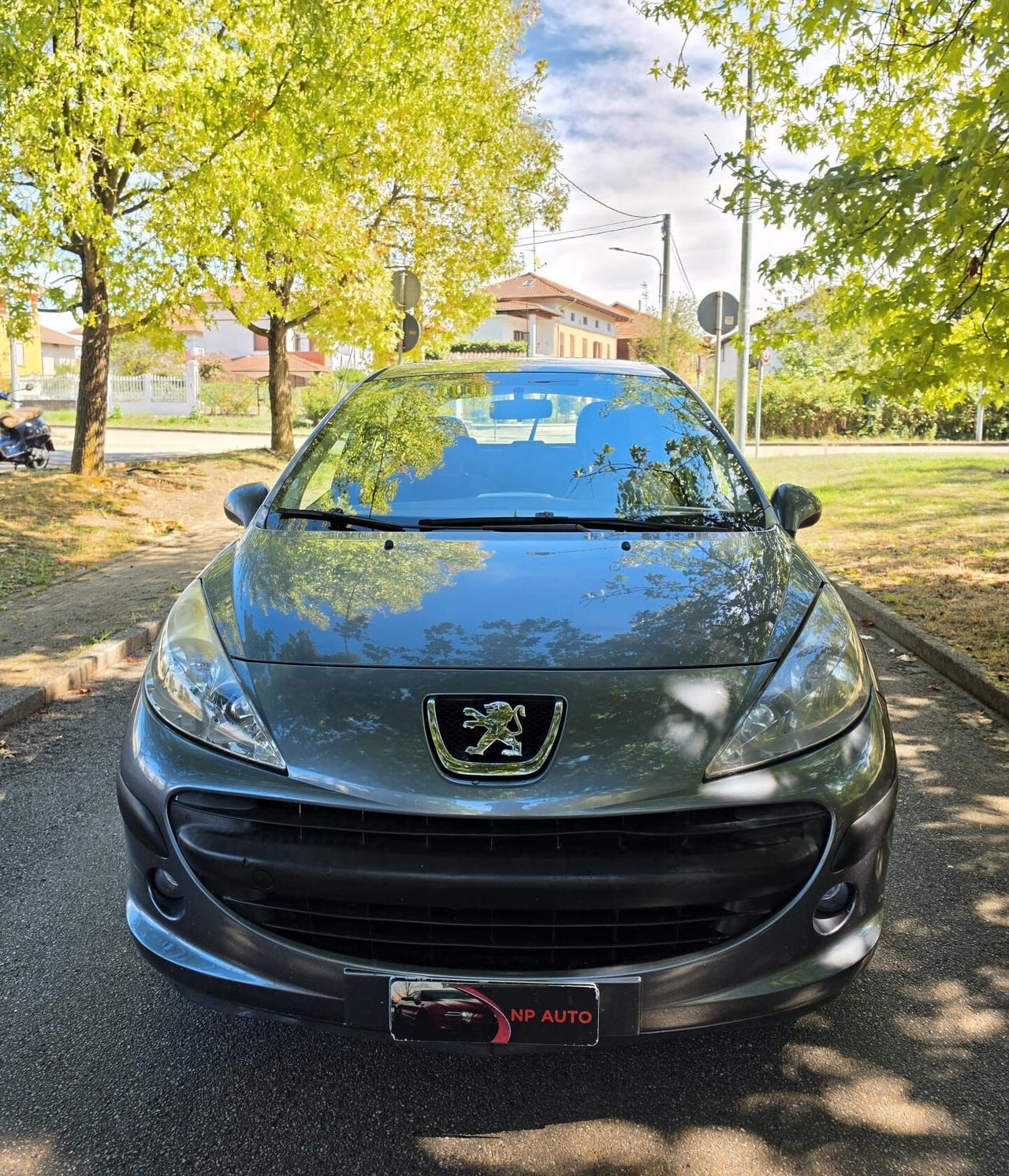 Peugeot 207 NEOPATENTATI