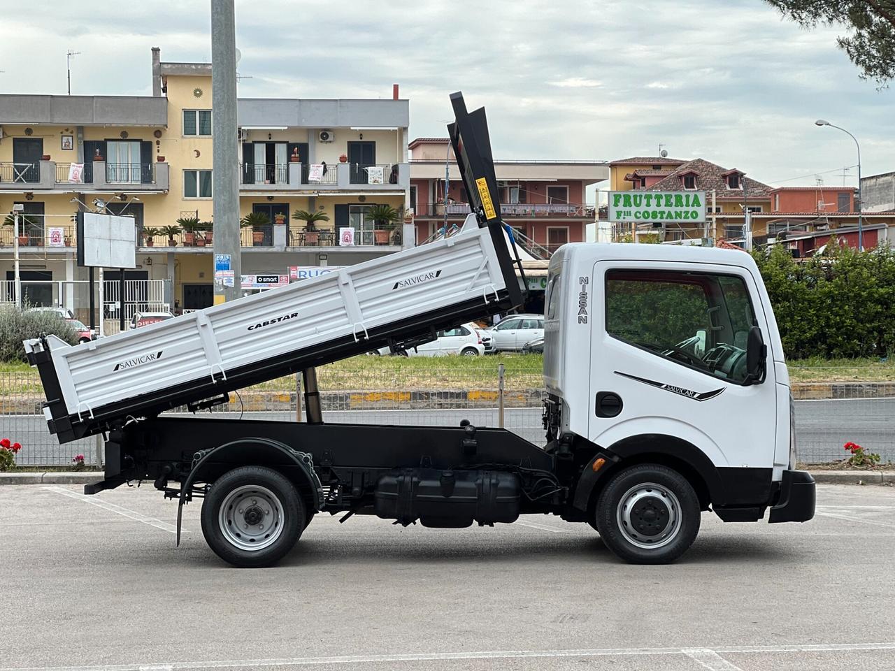 NISSAN CABSTAR 35.13 RIBALTABILE TRILATERALE