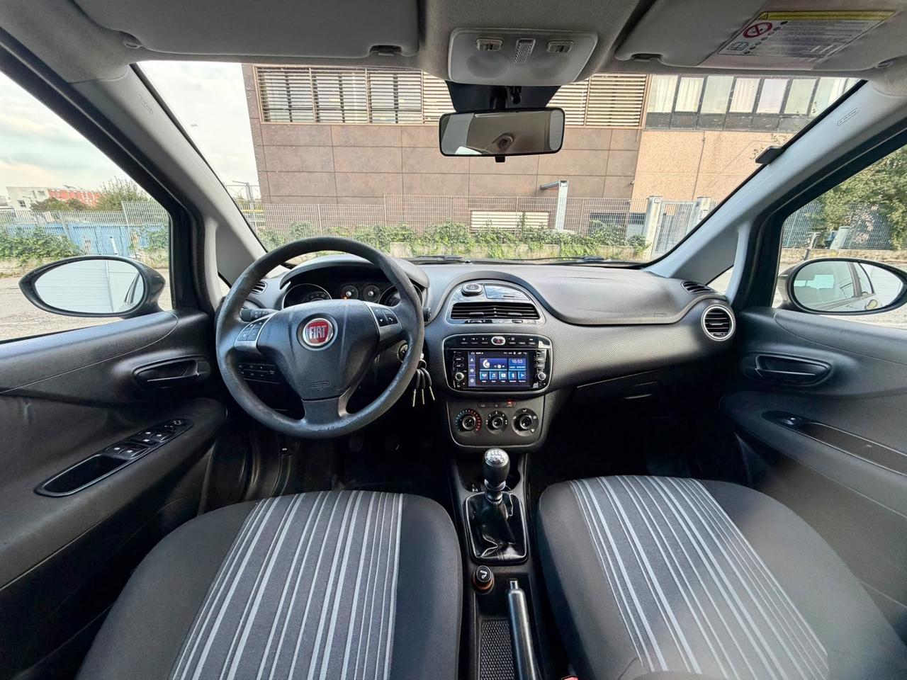 Fiat Punto Evo 1.4benz 2011 73.000km per neopatentati