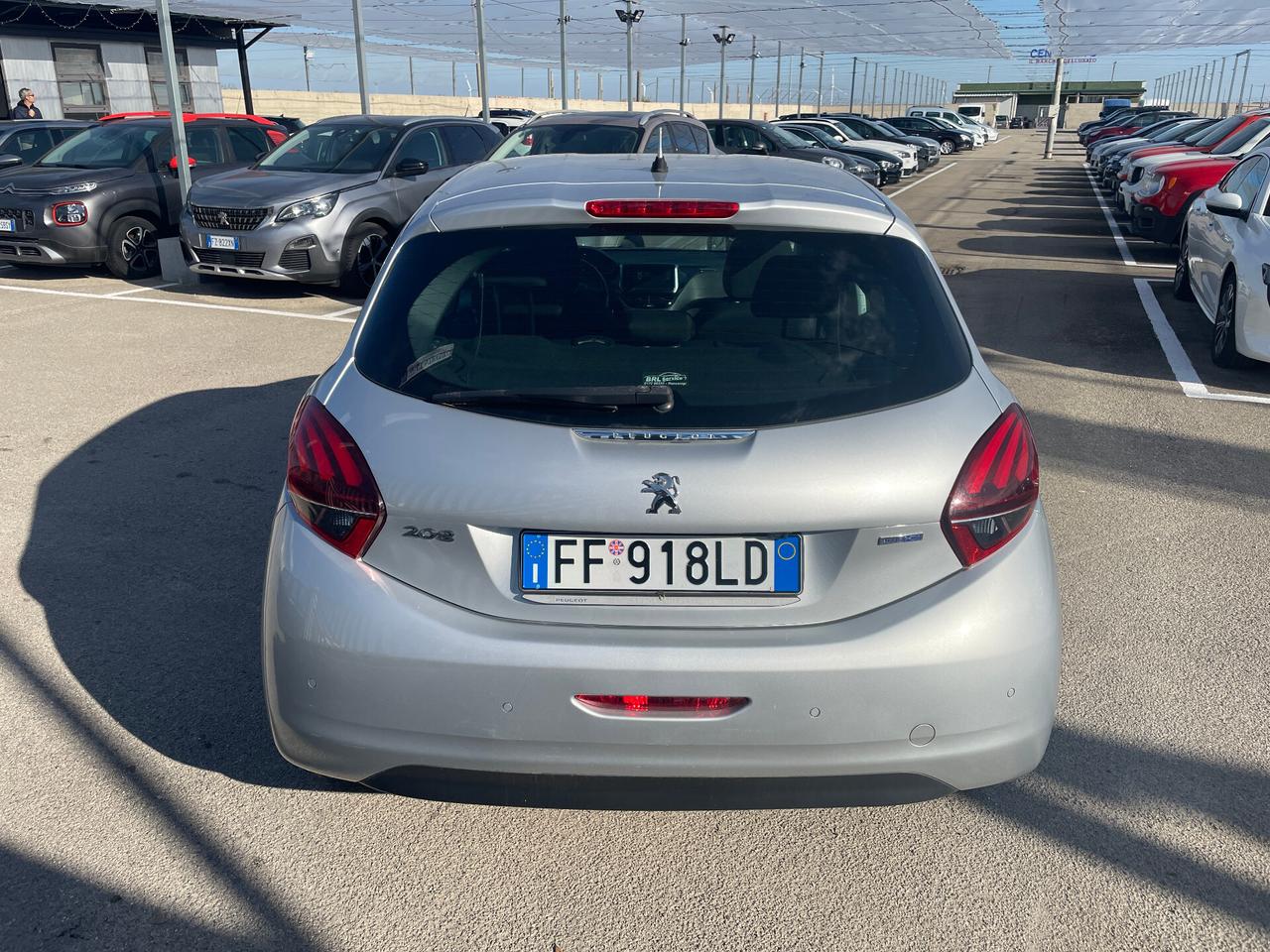 Peugeot 208 1.6 BlueHDi 75 5 porte Allure-NAVIGATORE-RETROCAMERA