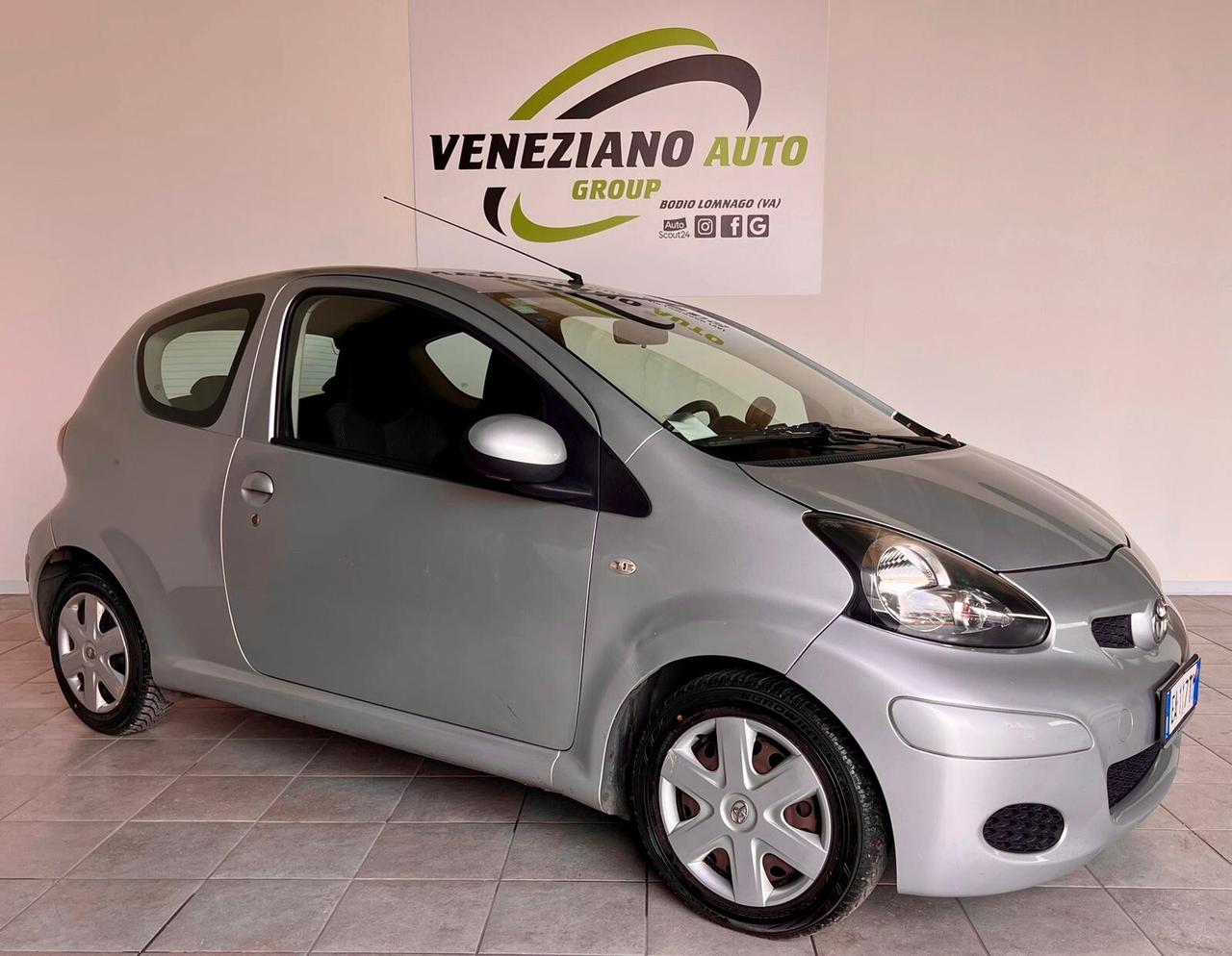 Toyota Aygo 1.0 12V VVT-i 3 porte Now Red Edition
