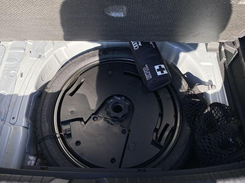 Audi A1 SPB S Line interno ed esterno 1.0 TFSI 110cv s-tronic 30