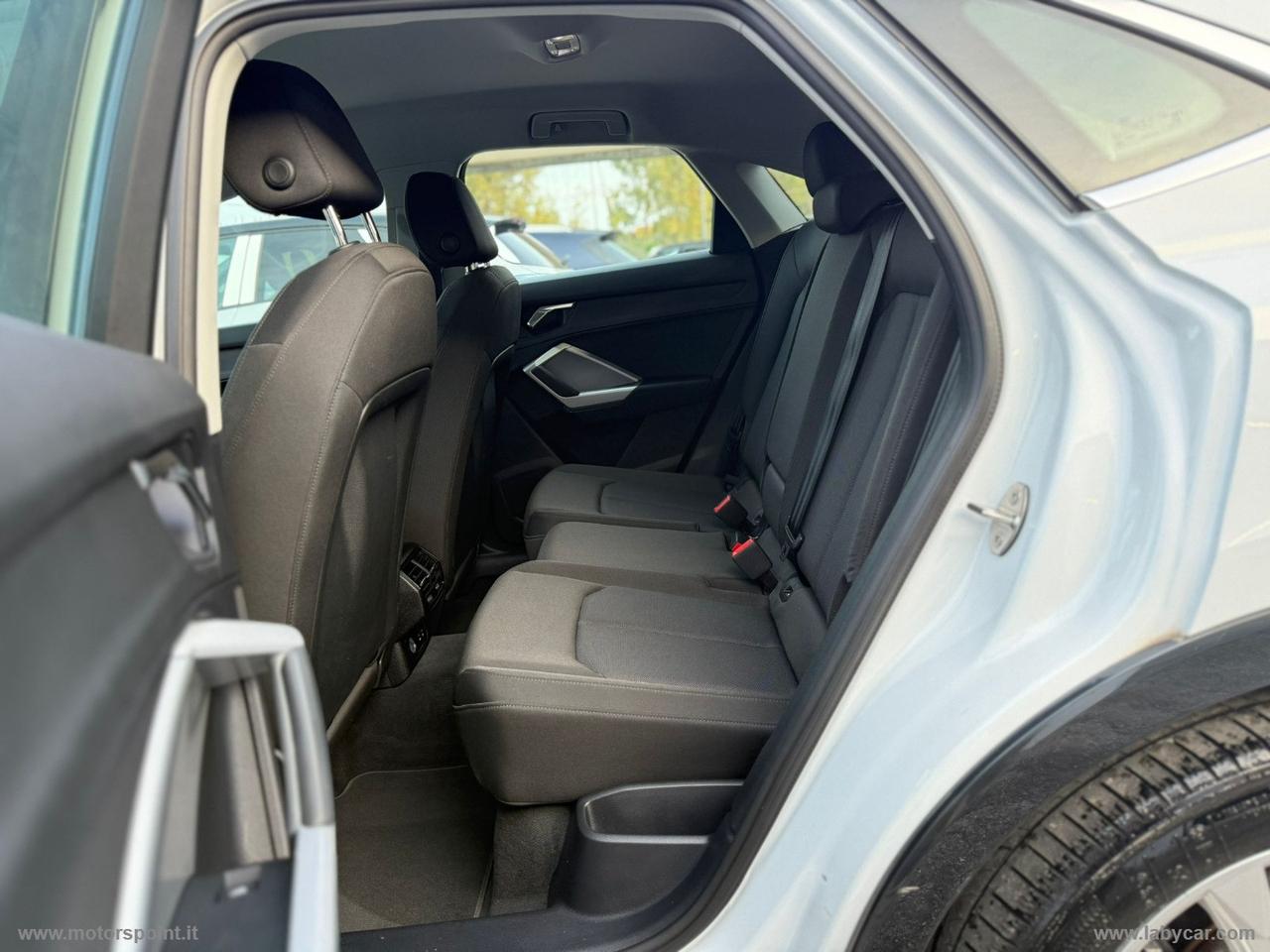 AUDI Q3 SPORTBACK 35 TDI S tronic Business Plus