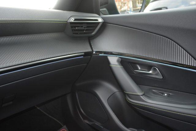 PEUGEOT 2008 motore elettrico 136 CV GT