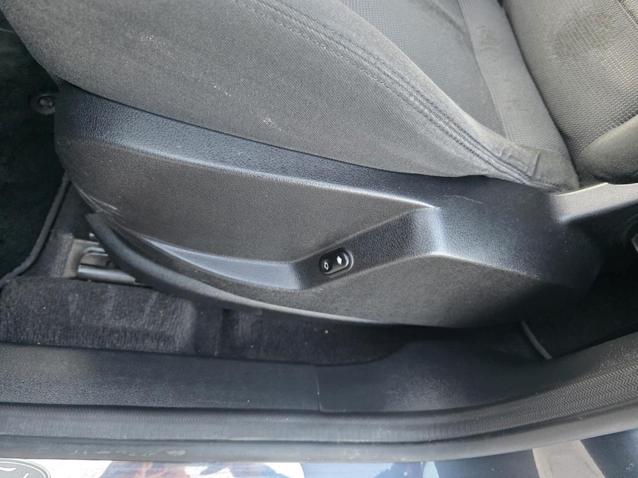 Ford Galaxy 2.0 TDCi 140 CV Ghia - 2009 7 POSTI