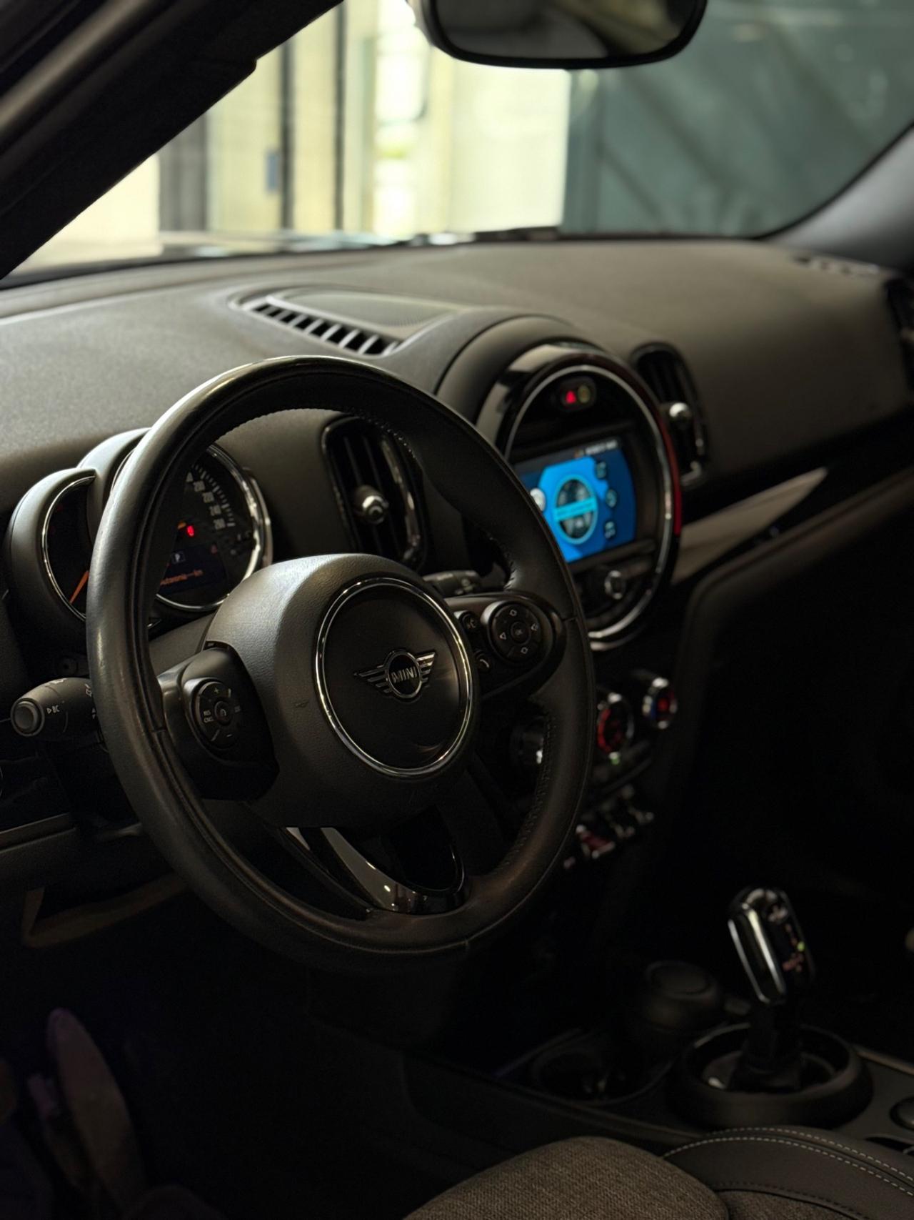 Mini Cooper D Countryman 1.5 One Business Automatica