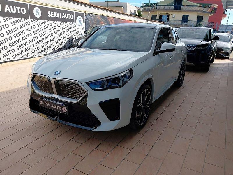 BMW iX2 xDrive 30 M Sport