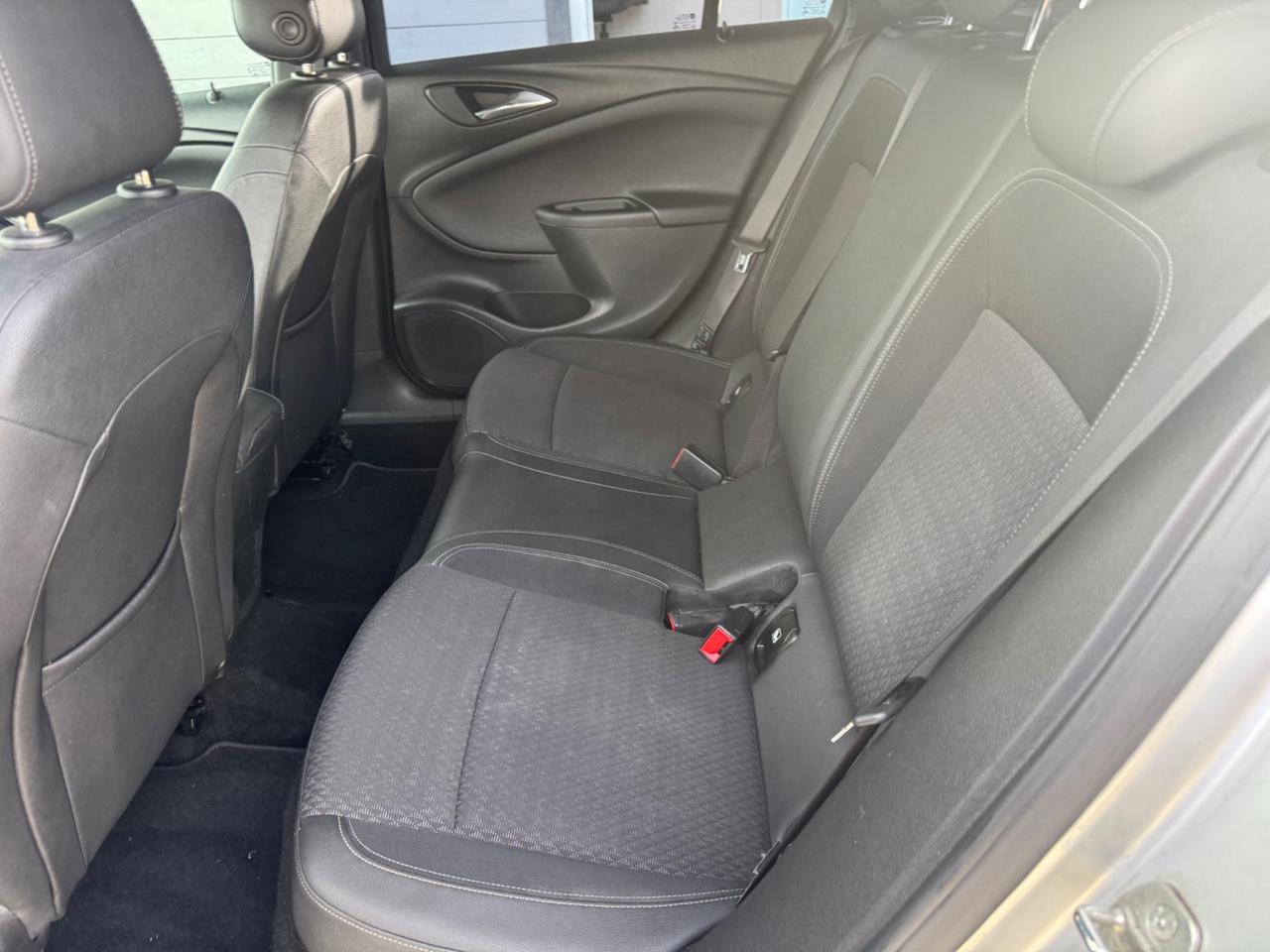 Opel Astra 1.4 Turbo 110CV EcoM Sports Tourer Dynamic