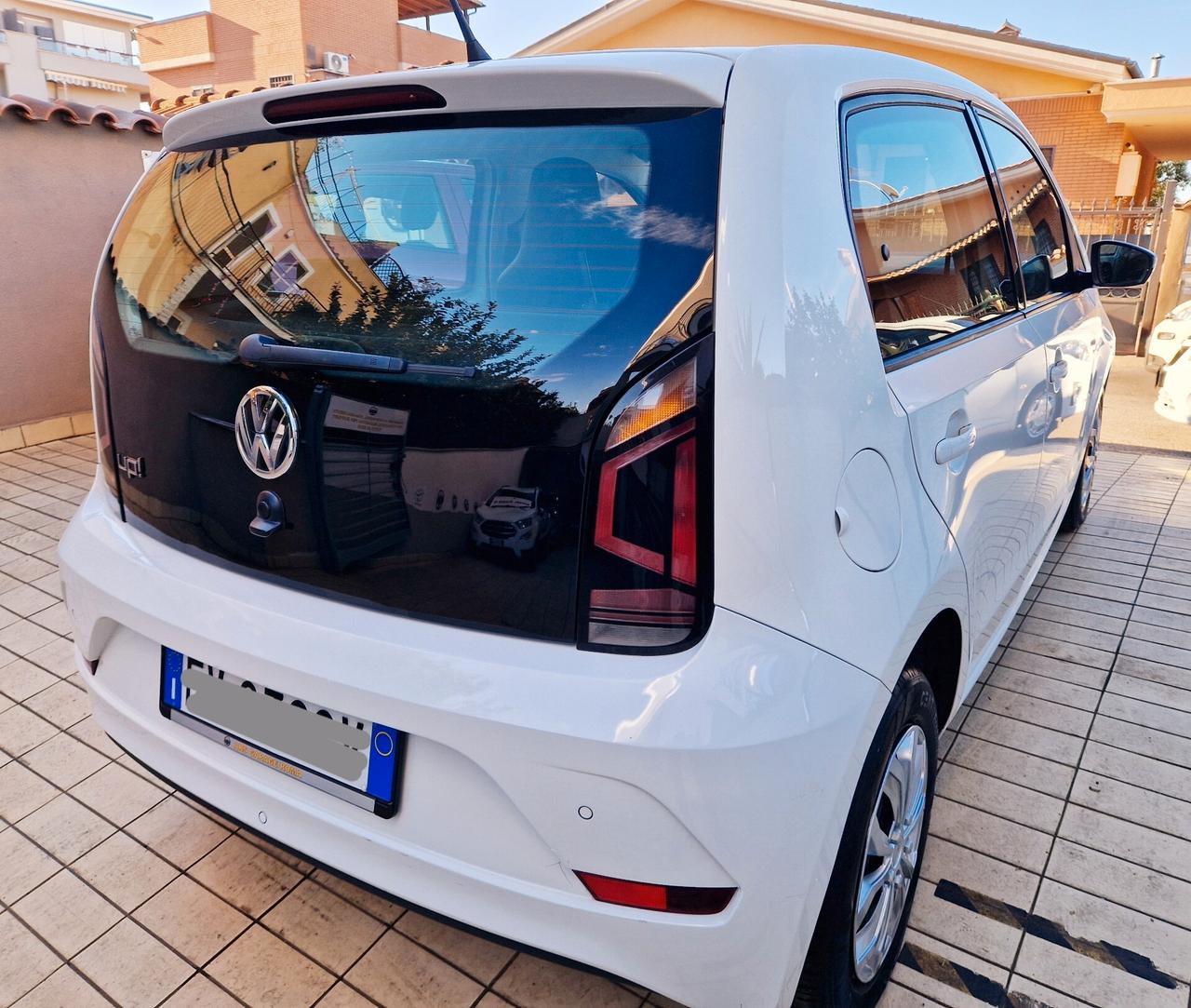 Volkswagen up! 1.0 75 CV 5p. move up!