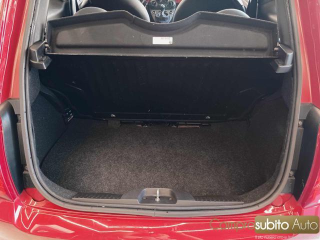 FIAT 500 1.0 Hybrid Red