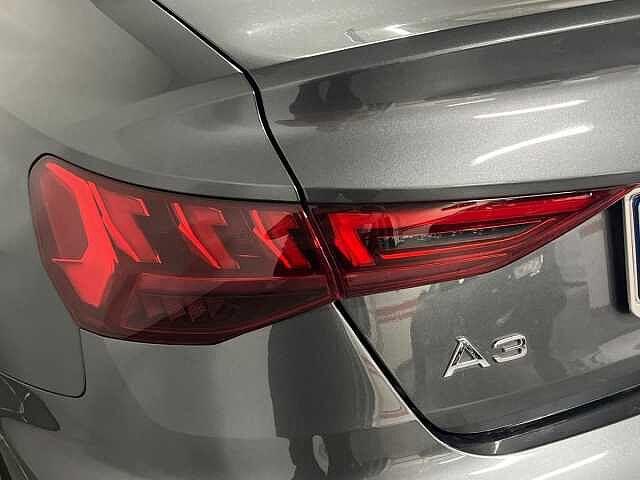 Audi A3 Sedan 30 TDI S tronic S line edition