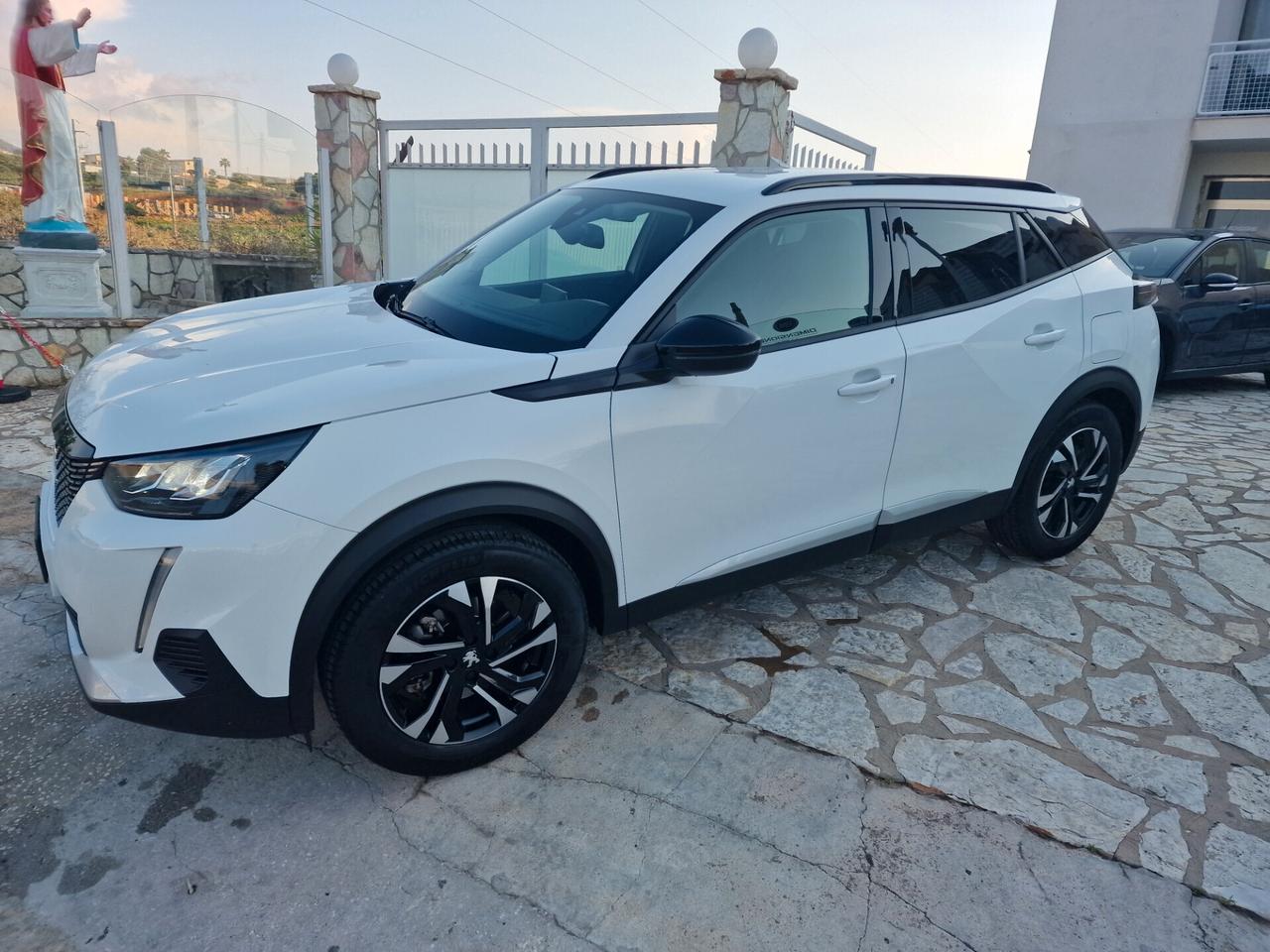 Peugeot 2008 BlueHDi 130 S&S EAT8 Allure Pack 2022