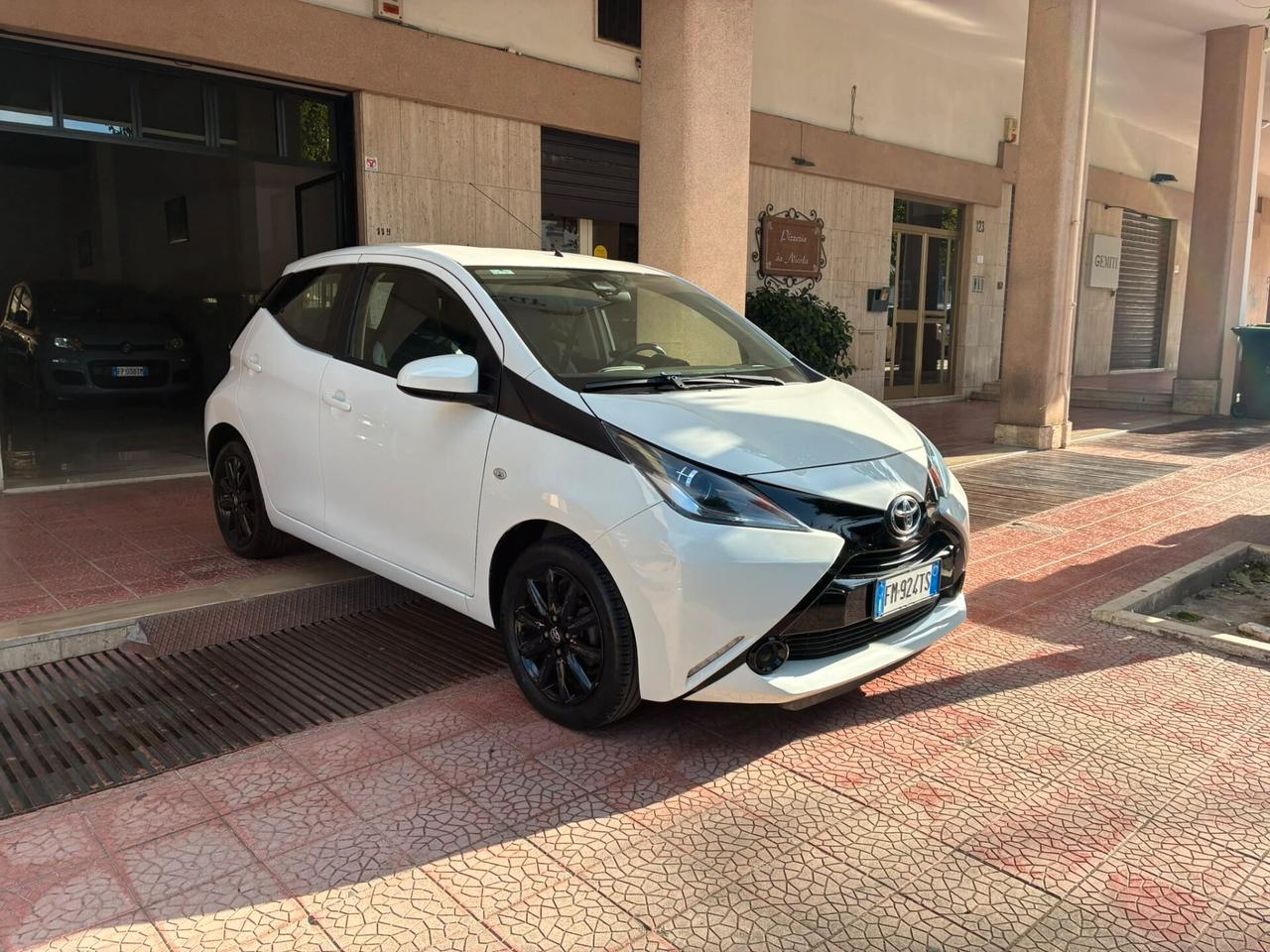 Toyota Aygo 1.0 5p 17.000km pari al nuovo-18
