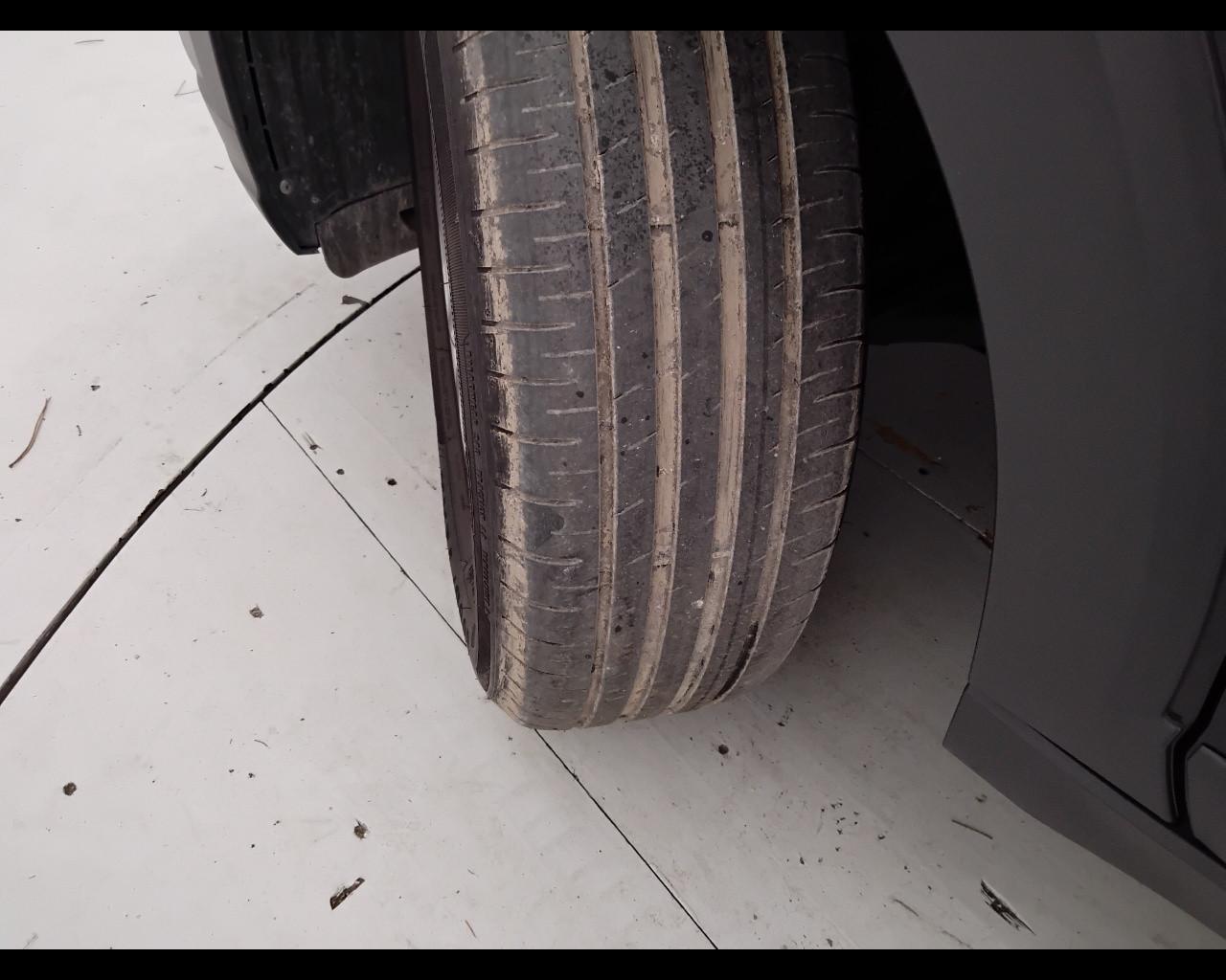 VOLKSWAGEN Taigo - Taigo 1.0 tsi Life 115cv