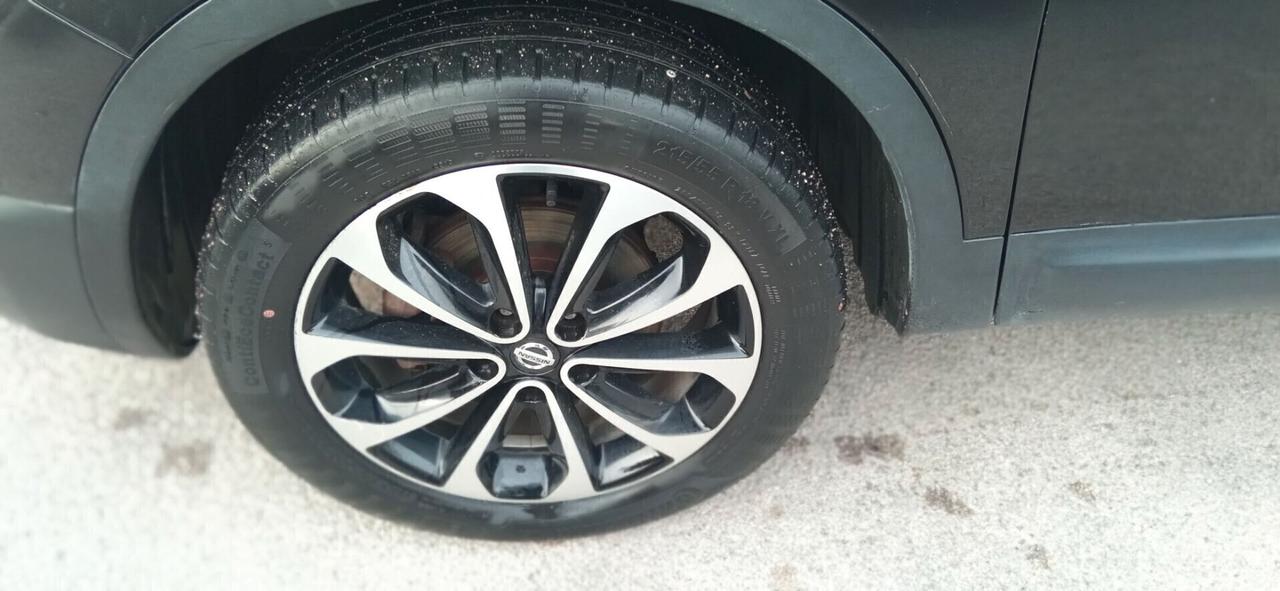 Nissan Qashqai 1.5 dCi n-tec leggi!