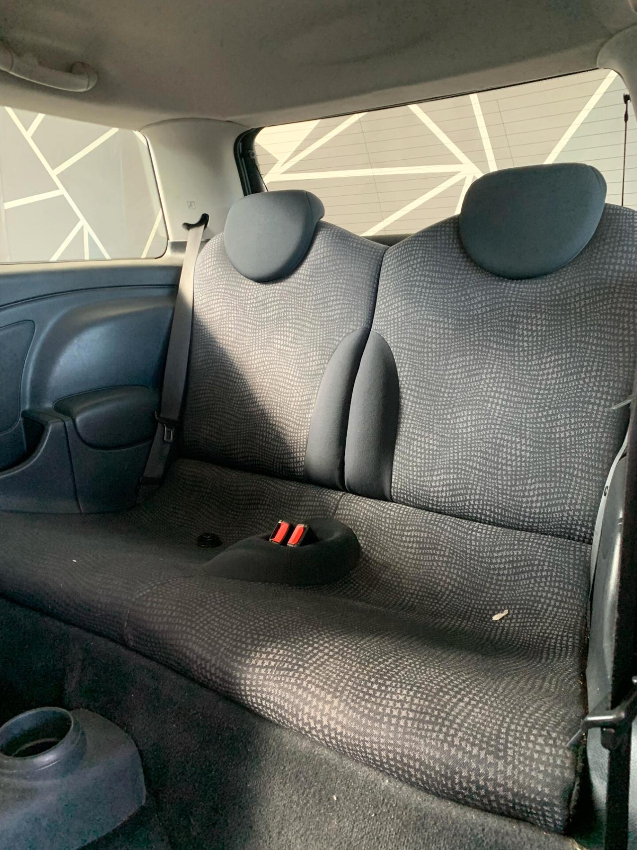 Mini Cooper 1.6 16V R50 NEOPATENTATI