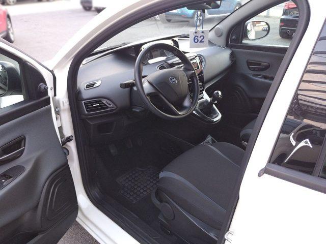 LANCIA Ypsilon 1.2 69 CV 5 porte Silver