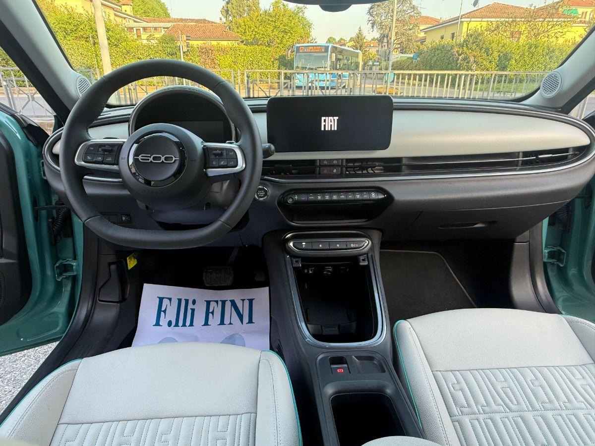 FIAT - 600 - Hybrid DCT MHEV La Prima