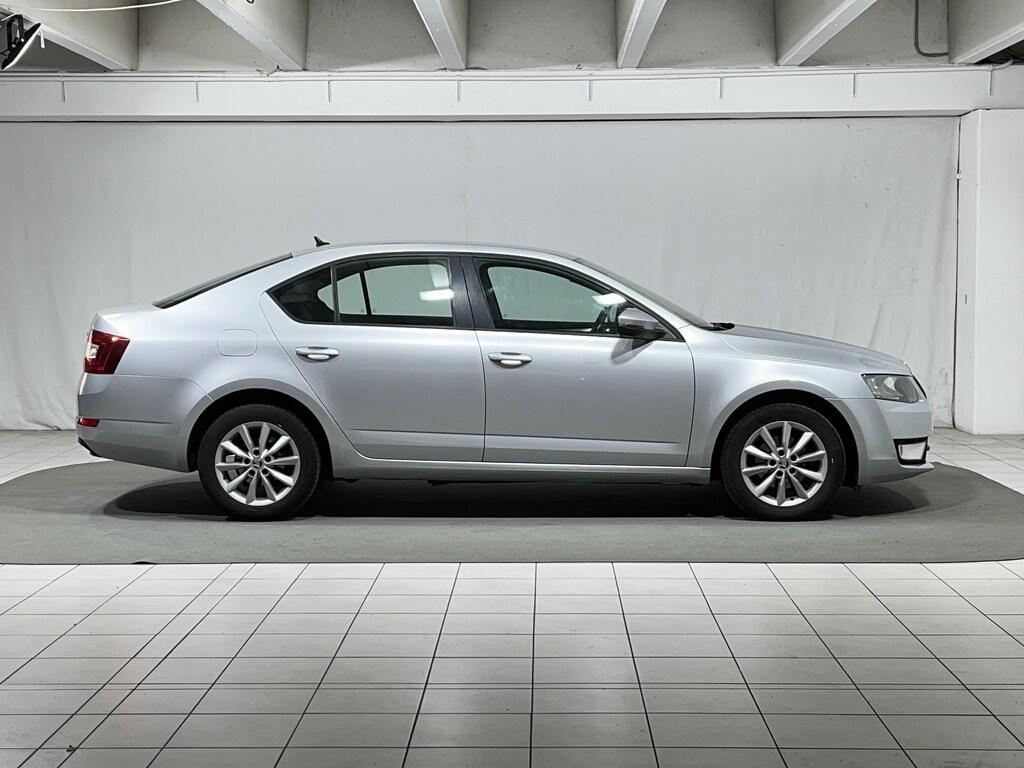 Skoda Octavia 1.6 tdi CR Ambition 105cv