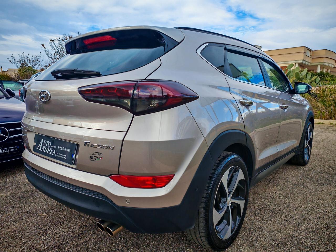 Hyundai Tucson 1.7 CRDi Tetto Pelle navig cam