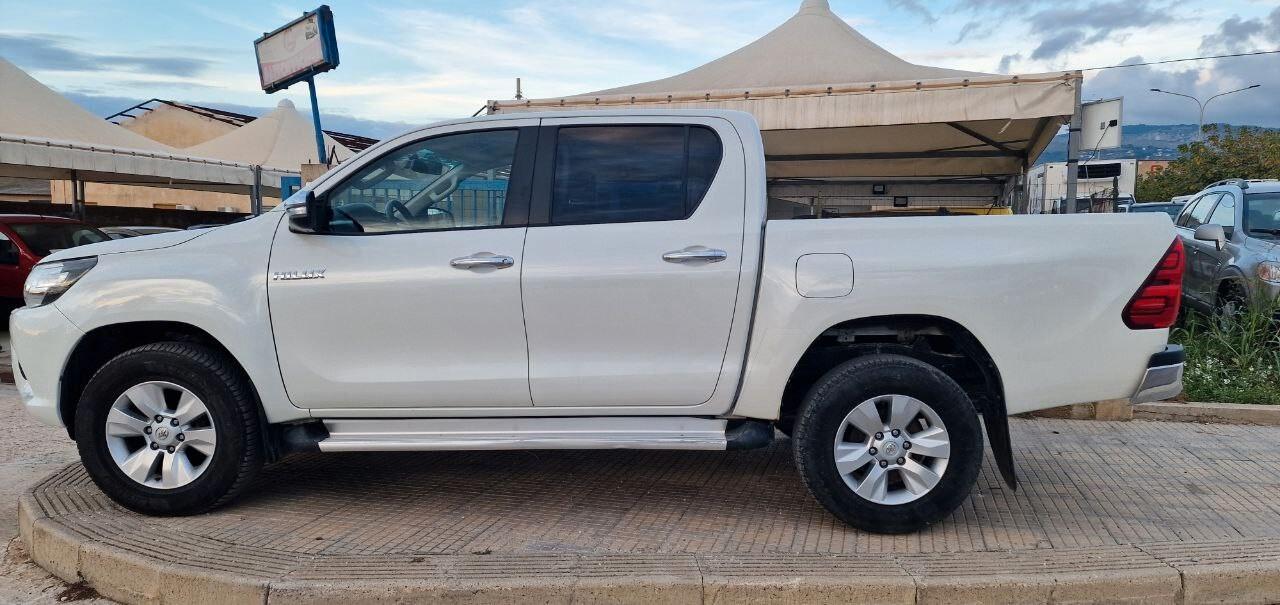 Toyota Hilux 2.5 D-4D 4WD 4p.