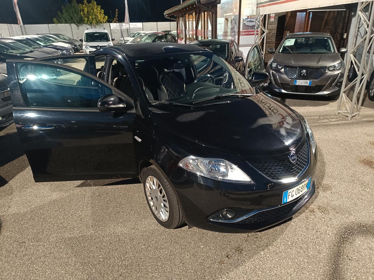 Lancia Ypsilon 1.2 69 CV 5 porte GPL Ecochic Gold