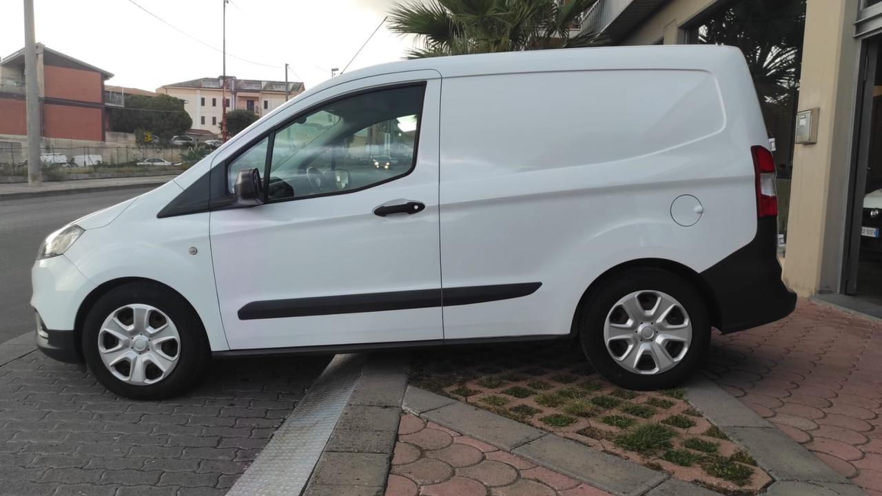 Ford Transit Courier 1.5 TDCi 75CV Van Trend