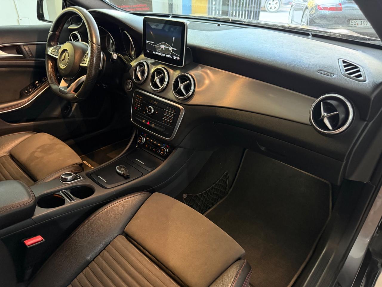 Mercedes-benz GLA 200 d AMG Premium auto