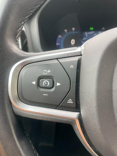 Volvo V60 B4 (d) Geartronic Momentum Business Pro Garanzia 24M