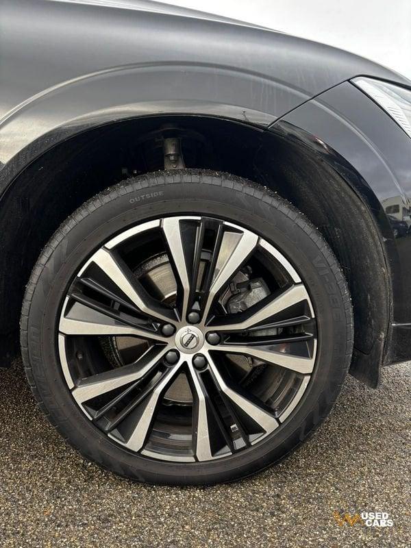 Volvo XC60 B4 automatico Plus Dark