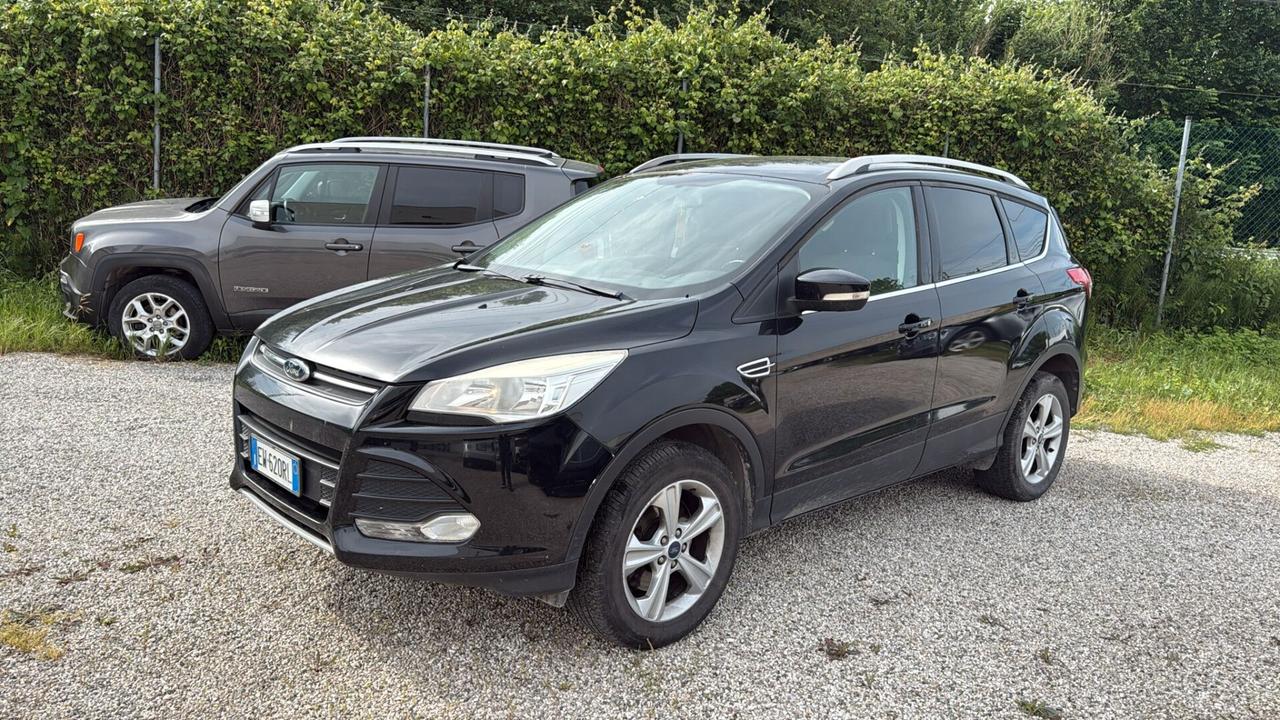 Ford Kuga 2.0 TDCI 120 CV S&S 2WD Titanium
