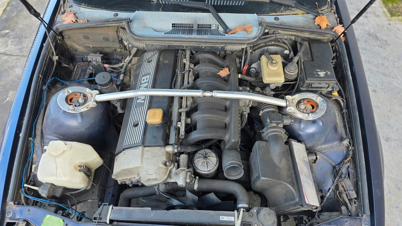 Bmw 320i CRS ASI Coupé da DRIFT