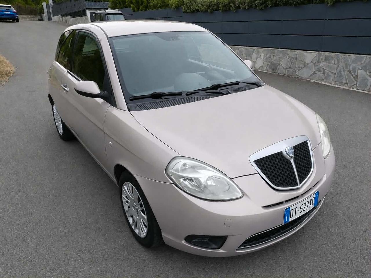 Lancia Ypsilon 1.2 Benzina 60CV – PARI AL NUOVO