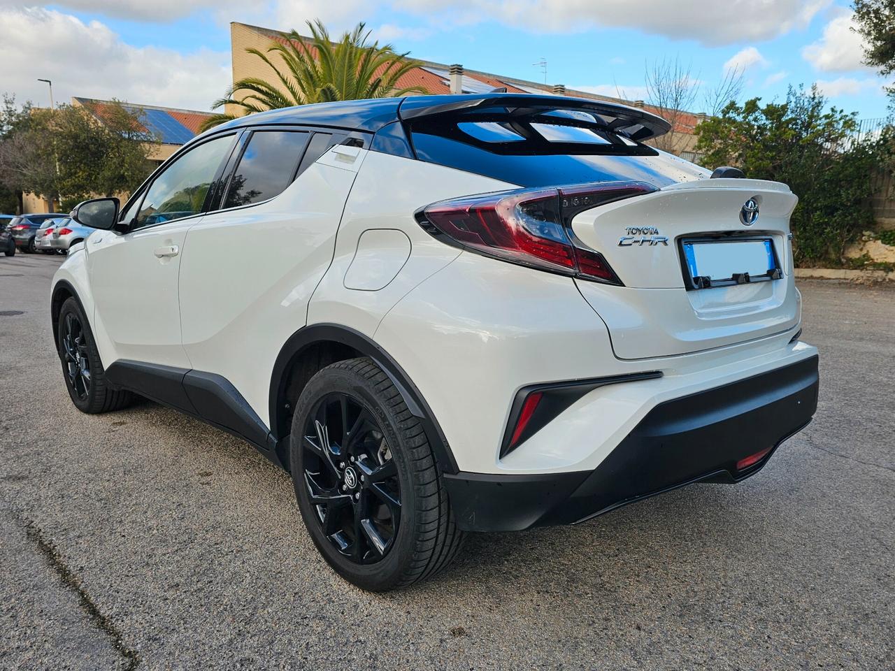 Toyota C-HR 1.8 Hybrid E-CVT Style