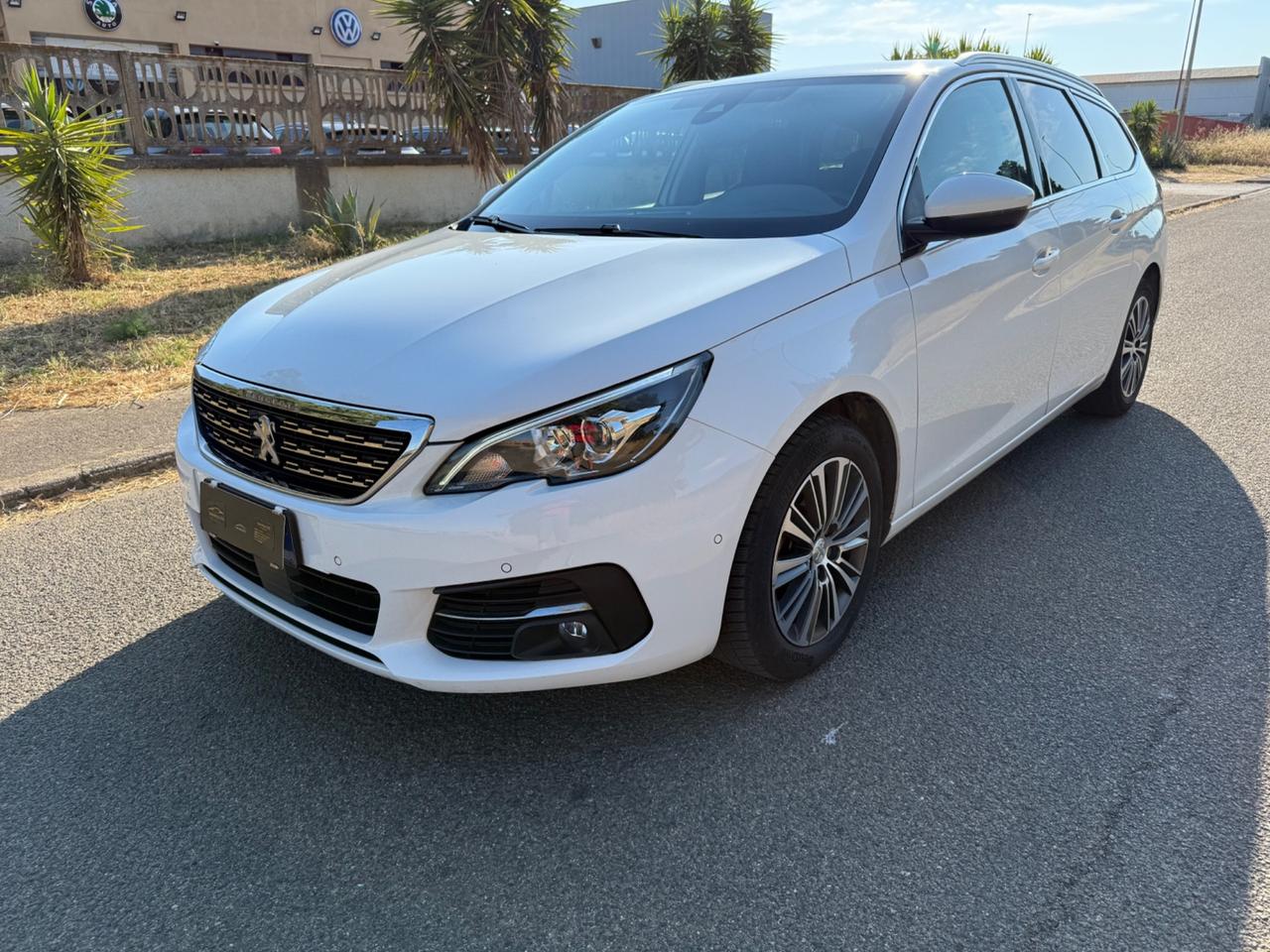 Peugeot 308 BlueHDi 130 S&S EAT8 SW Allure